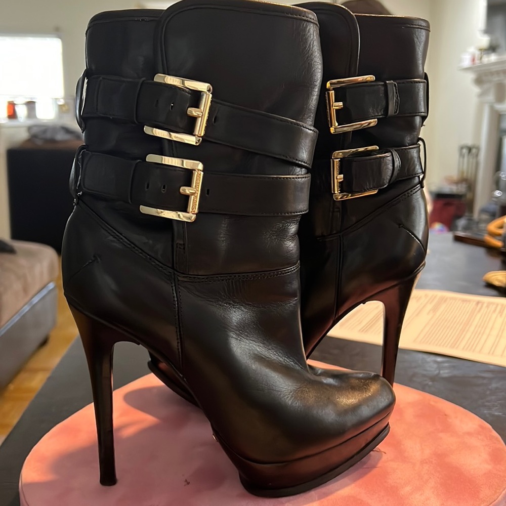 Michael Kors high heel strappy ankle booties size 5B